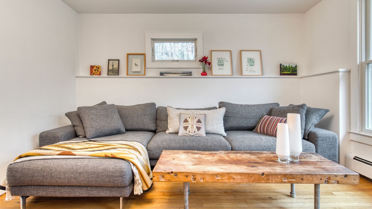 Photo of Livingroom in Barnes Landing