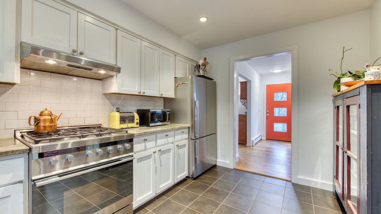 Photo of Kitchen in Barnes Landing