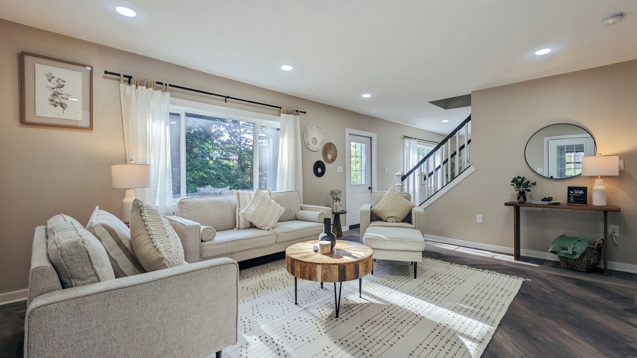 Photo of Livingroom in Rutherford