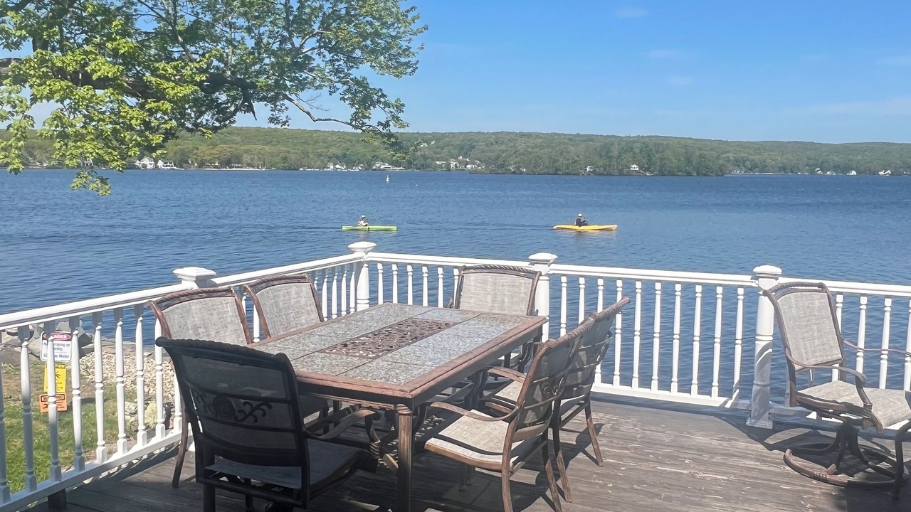 Photo of Outdoor in Lake Pocotopaug