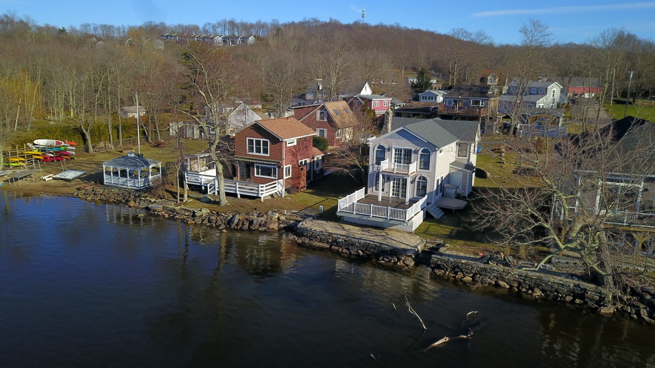 Photo of Outdoor in Lake Pocotopaug