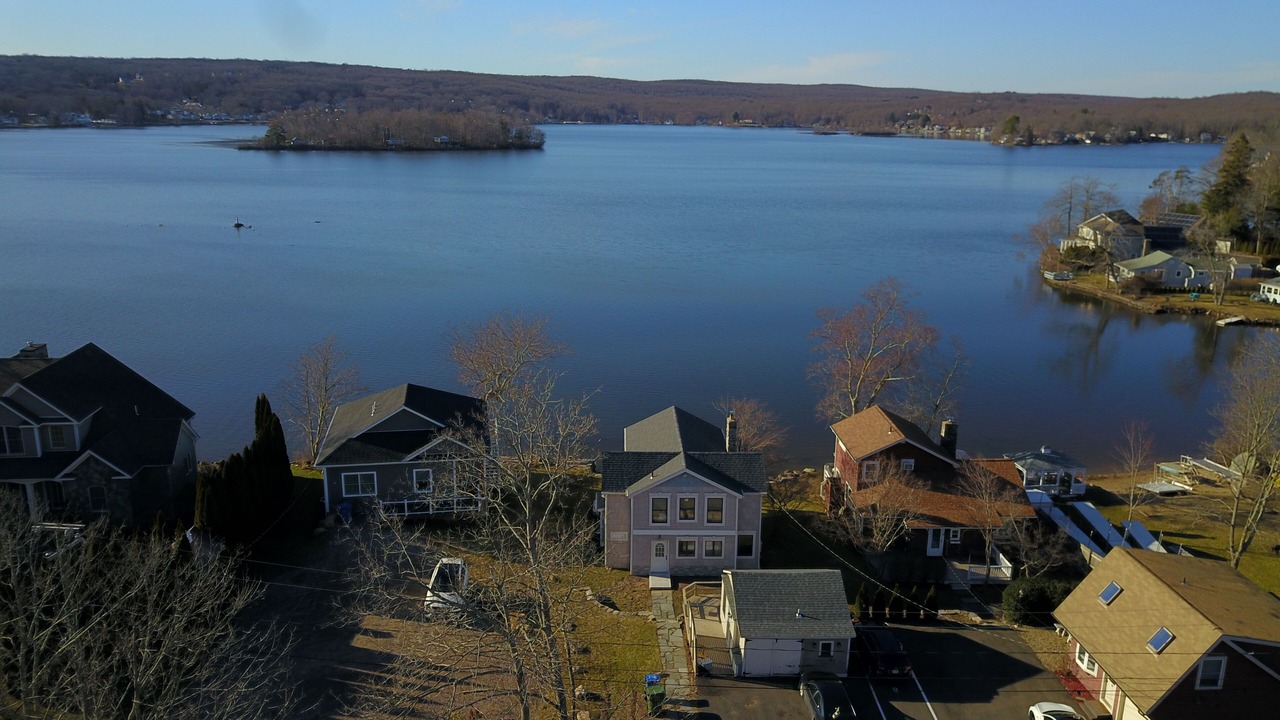 Photo of Outdoor in Lake Pocotopaug