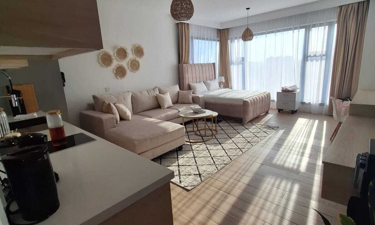 Photo of Livingroom in Thompson Estate