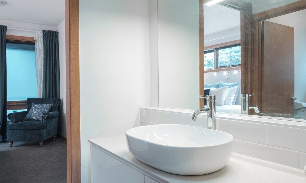 Photo of Bathroom in Patterson Lakes