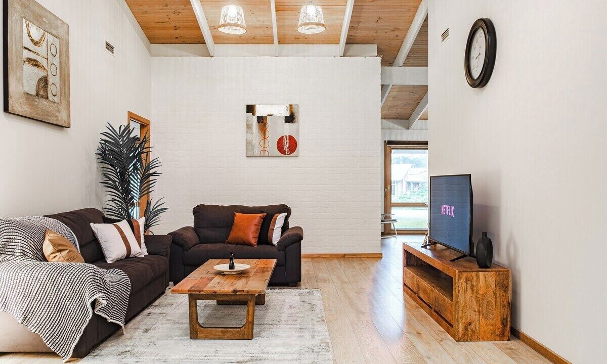 Photo of Livingroom in Patterson Lakes
