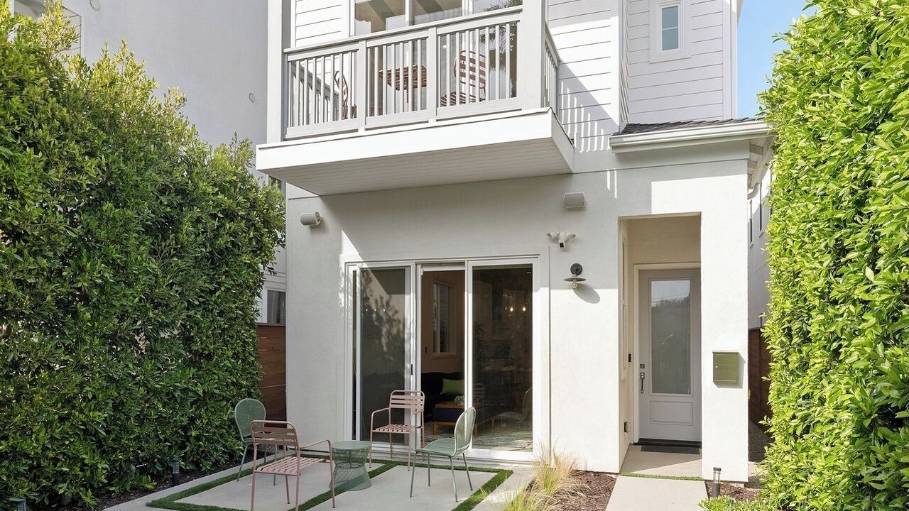 Photo of Outdoor in Del Rey