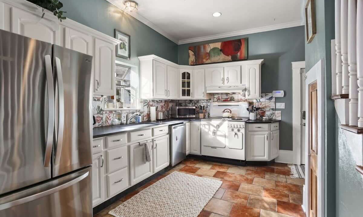 Photo of Kitchen in West Riverside