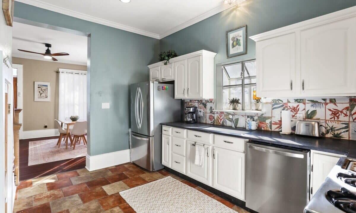 Photo of Kitchen in West Riverside