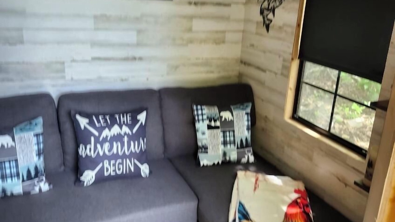 Photo of Livingroom in Roscoe