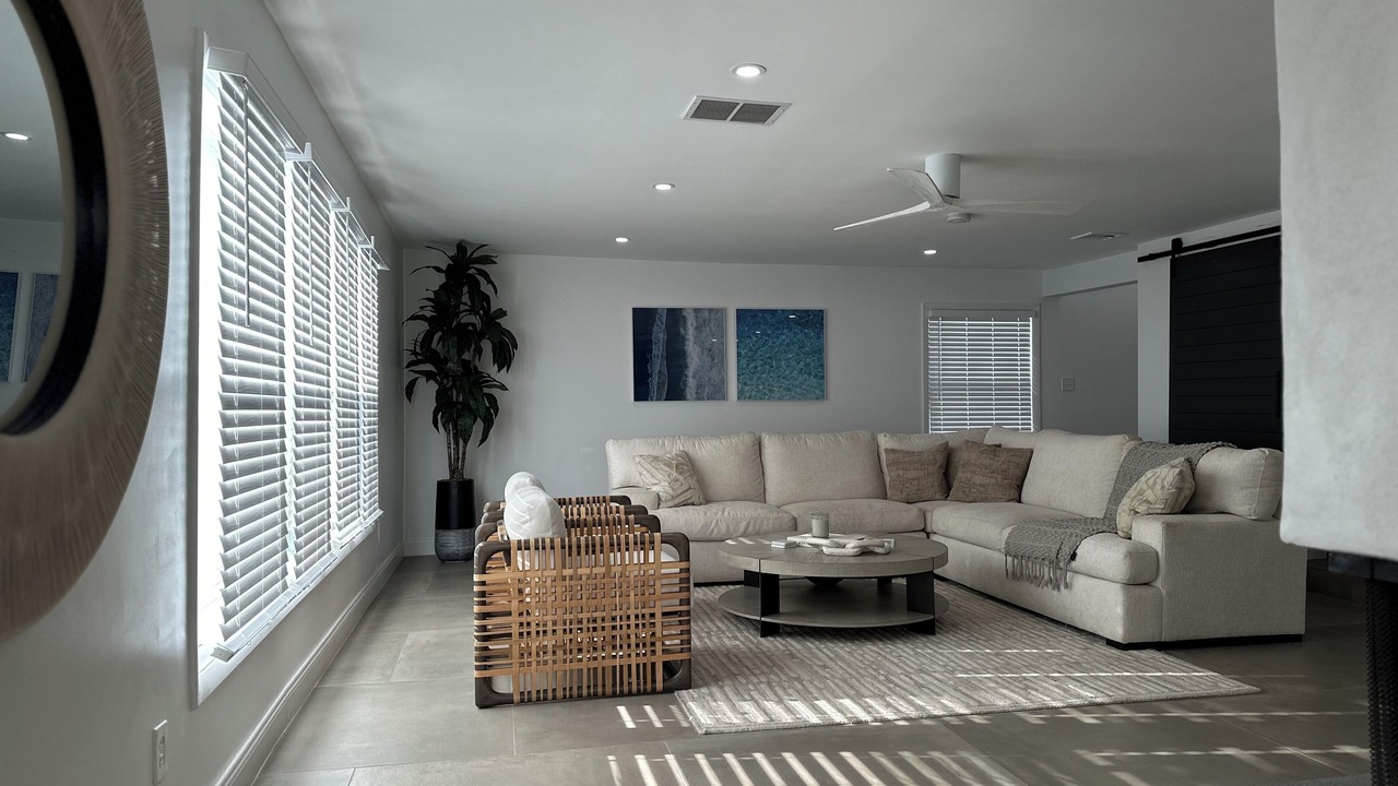 Photo of Livingroom in Saybrook Manor