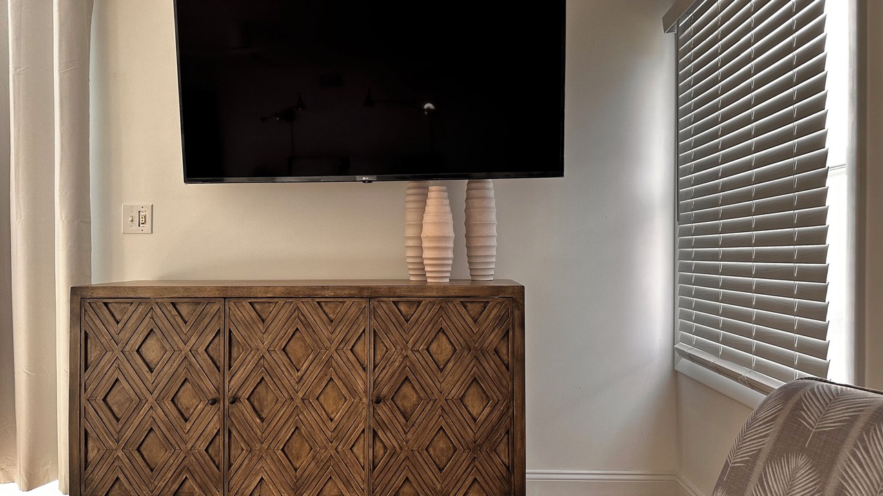 Photo of Livingroom in Saybrook Manor