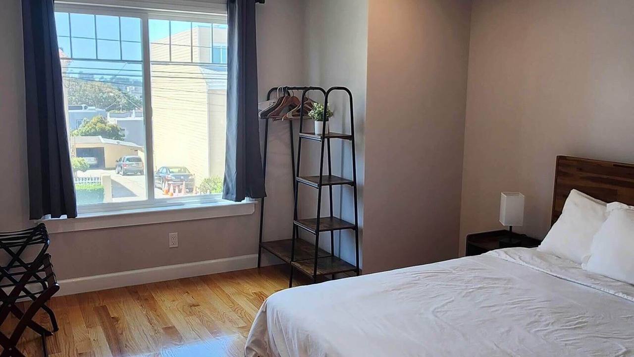 Photo of Bedroom in Daly City