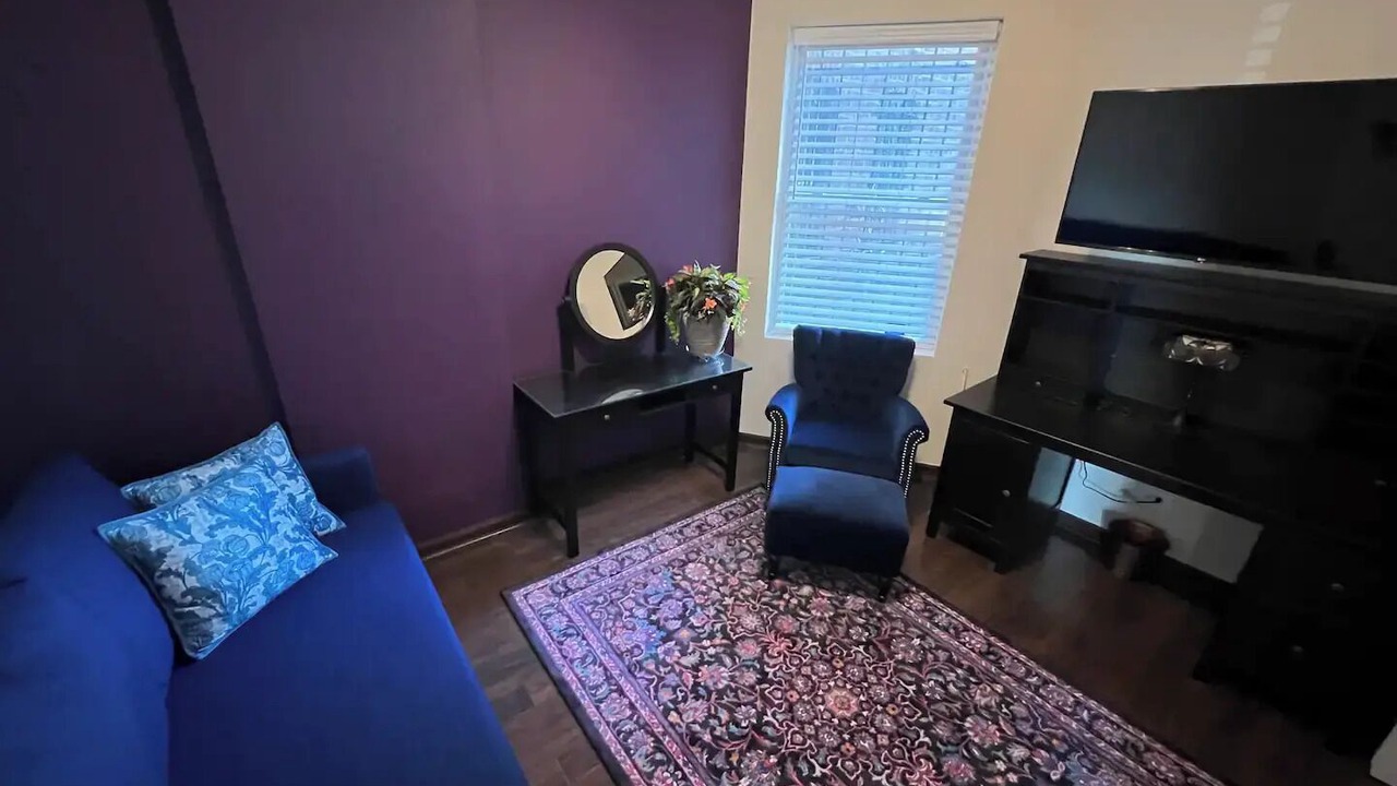 Photo of Livingroom in Woodlawn