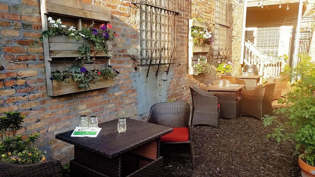Photo of Outdoor in Woodlawn