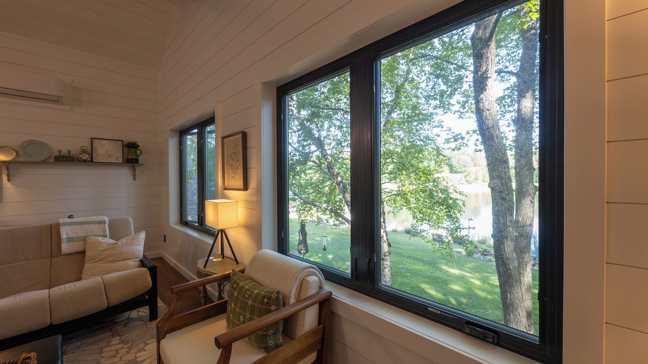 Photo of Livingroom in Canadian Lakes