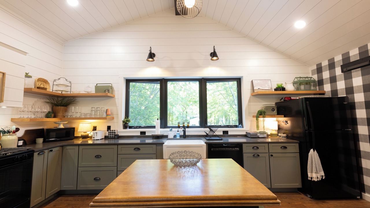 Photo of Kitchen in Canadian Lakes