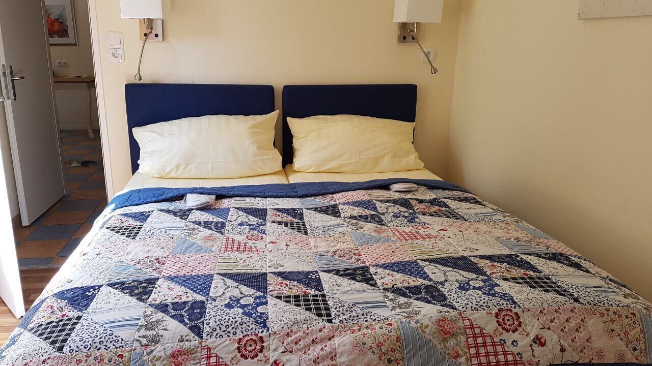 Photo of Bedroom in Alt-Godesberg