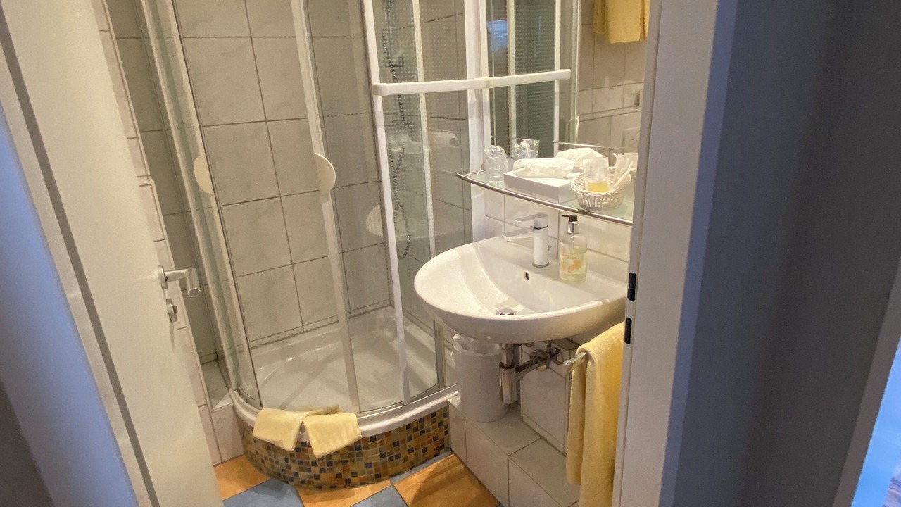 Photo of Bathroom in Alt-Godesberg