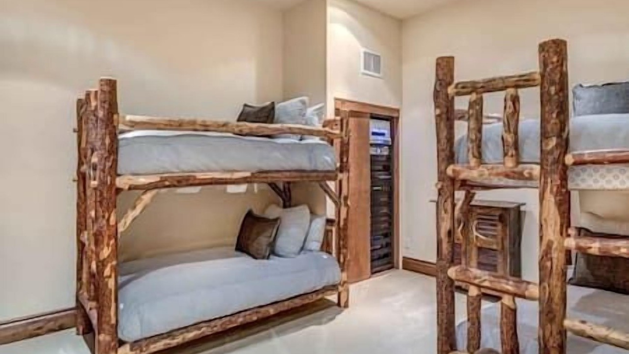 Photo of Bedroom in Downtown