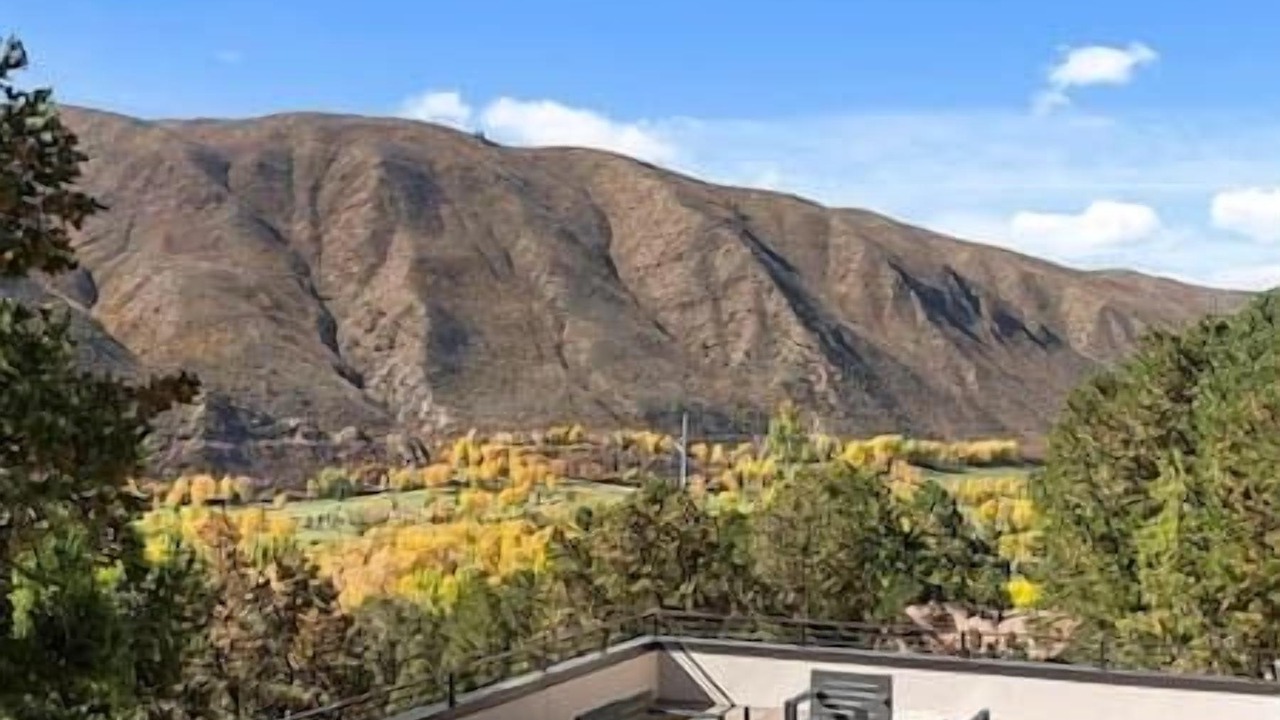 Photo of Outdoor in Basalt