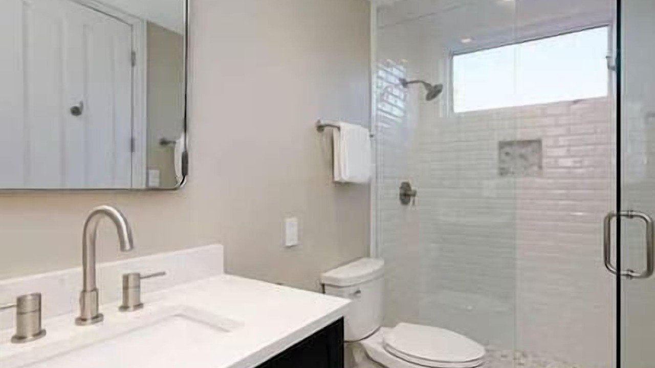 Photo of Bathroom in Basalt