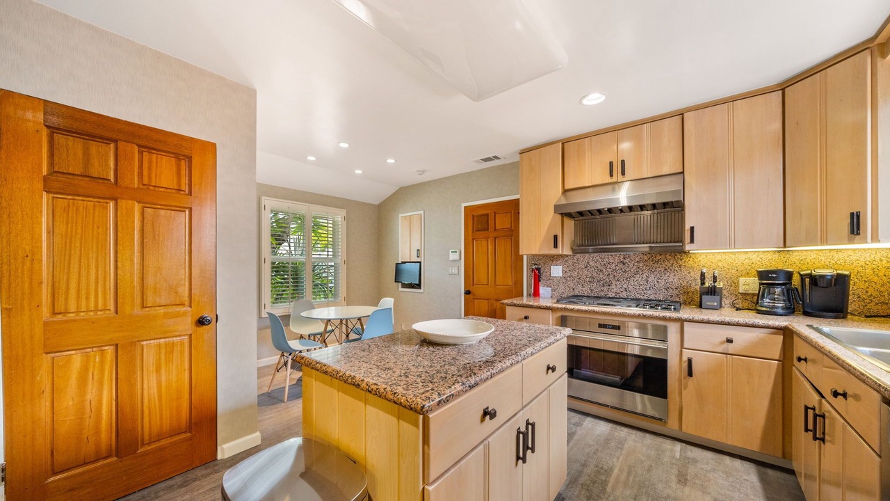 Photo of Kitchen in Pico - Robertson