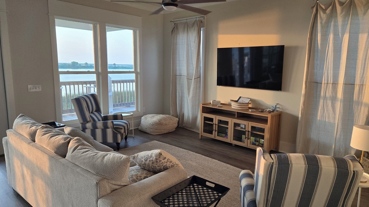 Photo of Livingroom in Hackberry