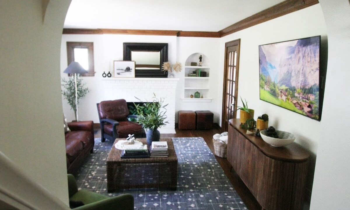Photo of Bedroom in Westside Connection