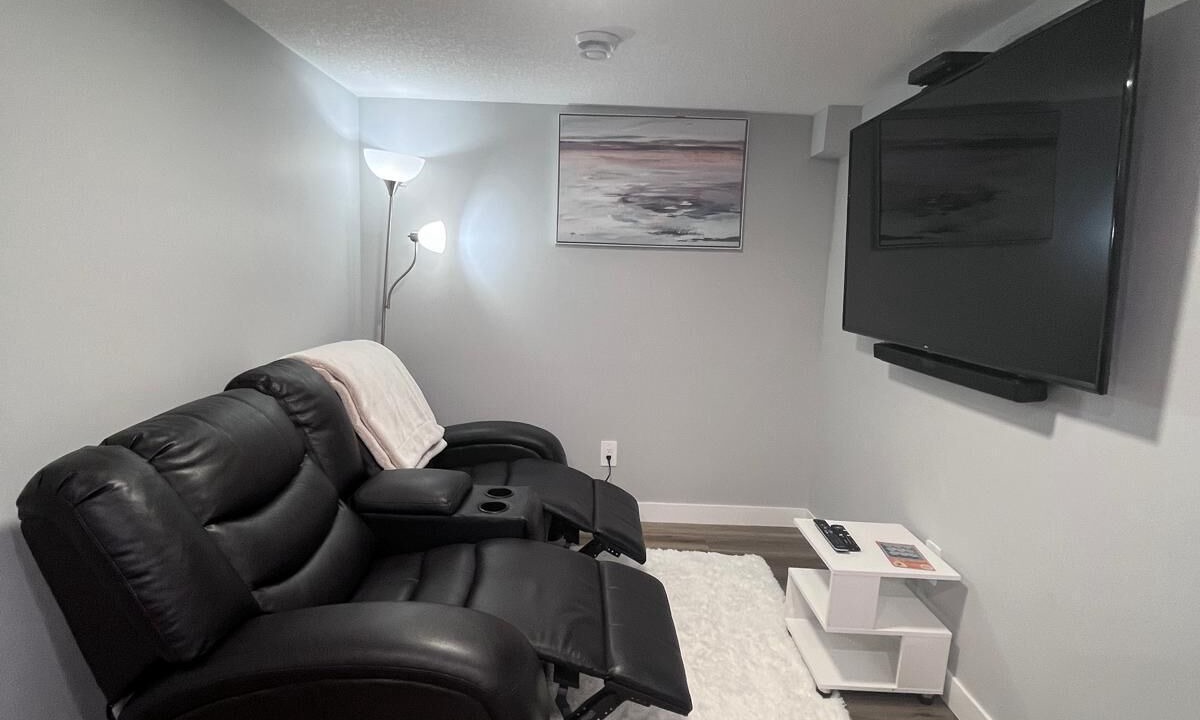 Photo of Livingroom in Southeast Calgary