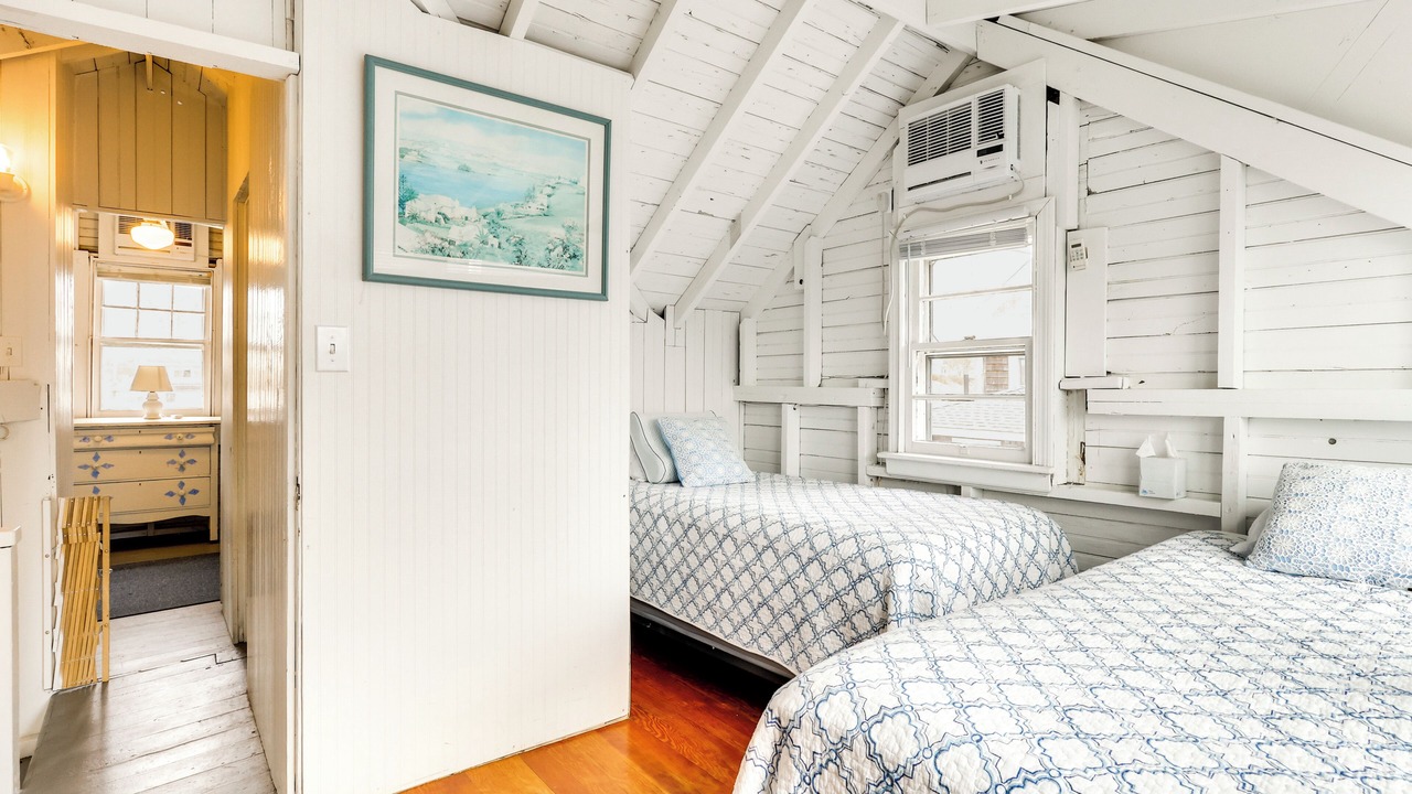 Photo of Bedroom in Westbrook Center