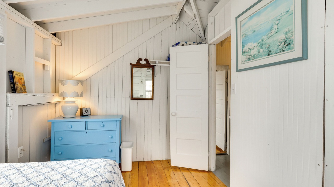 Photo of Bedroom in Westbrook Center