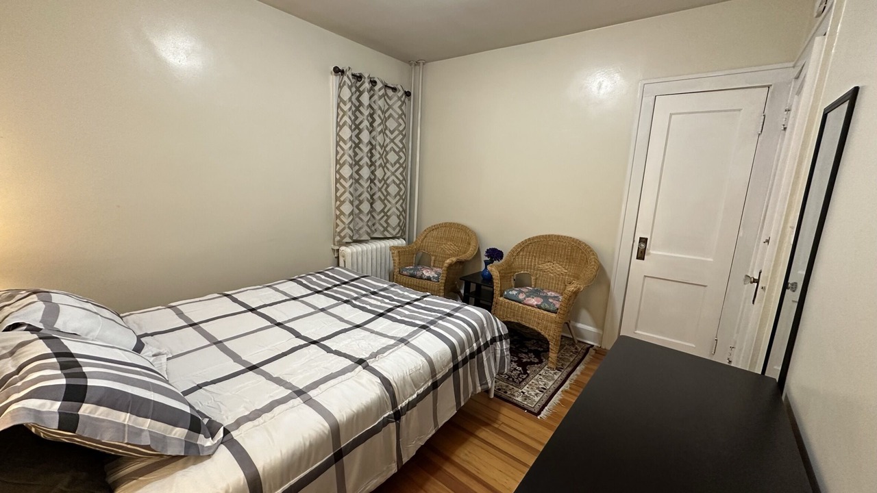 Photo of Bedroom in Buckingham Lake - Crestwood