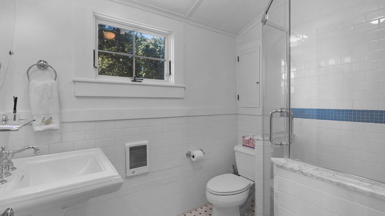 Photo of Bathroom in Laurel