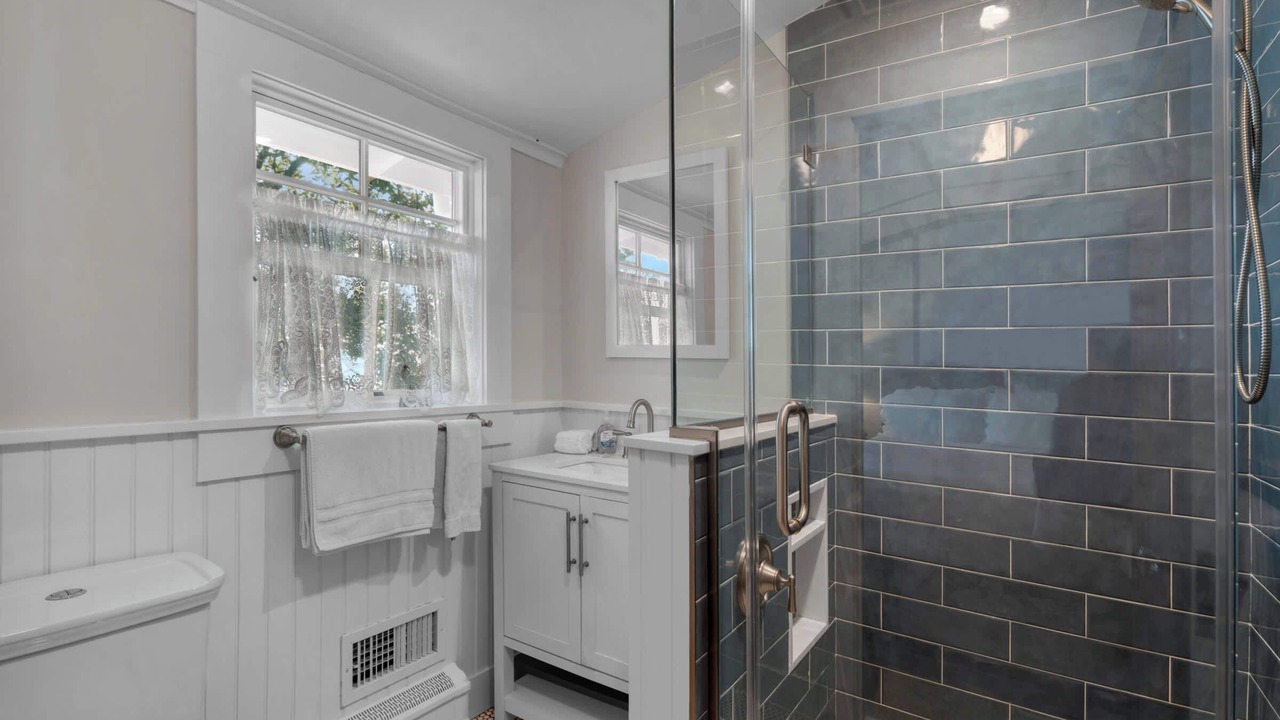 Photo of Bathroom in Laurel