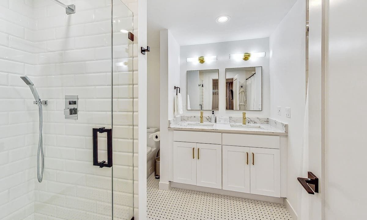 Photo of Bathroom in Park West