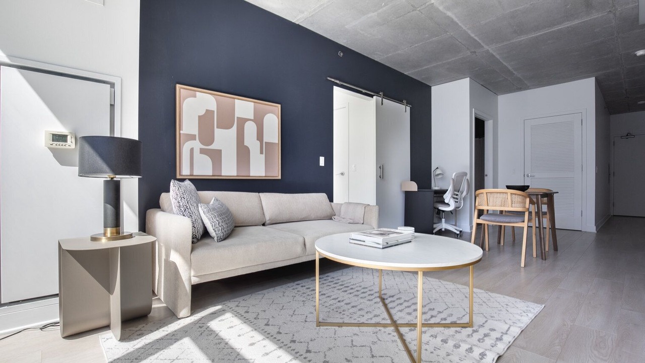 Photo of Livingroom in West Town