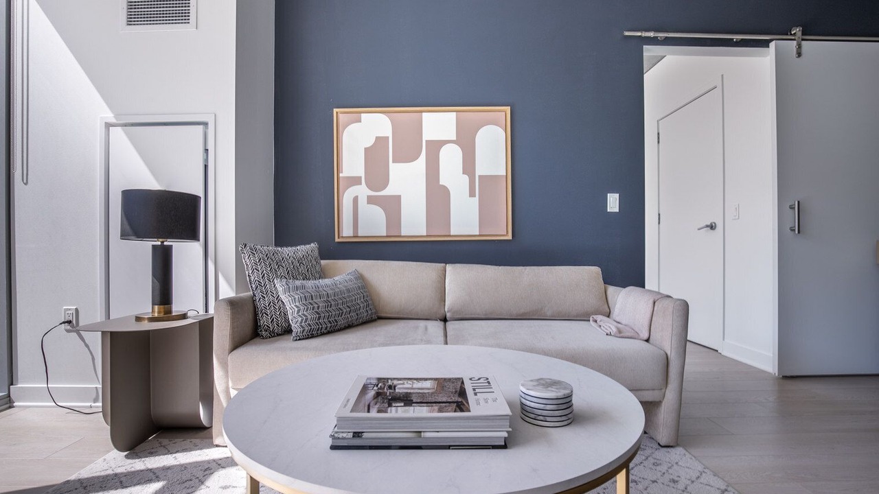 Photo of Livingroom in West Town