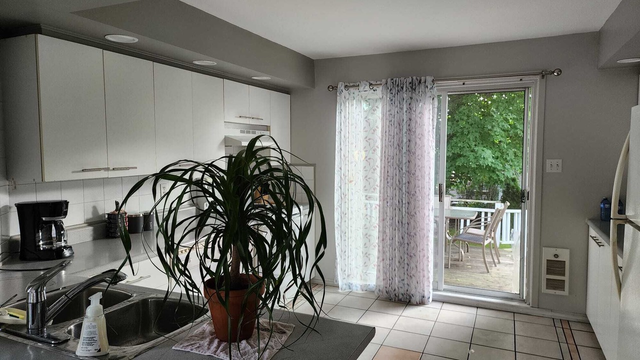 Photo of Kitchen in Saint-Hubert