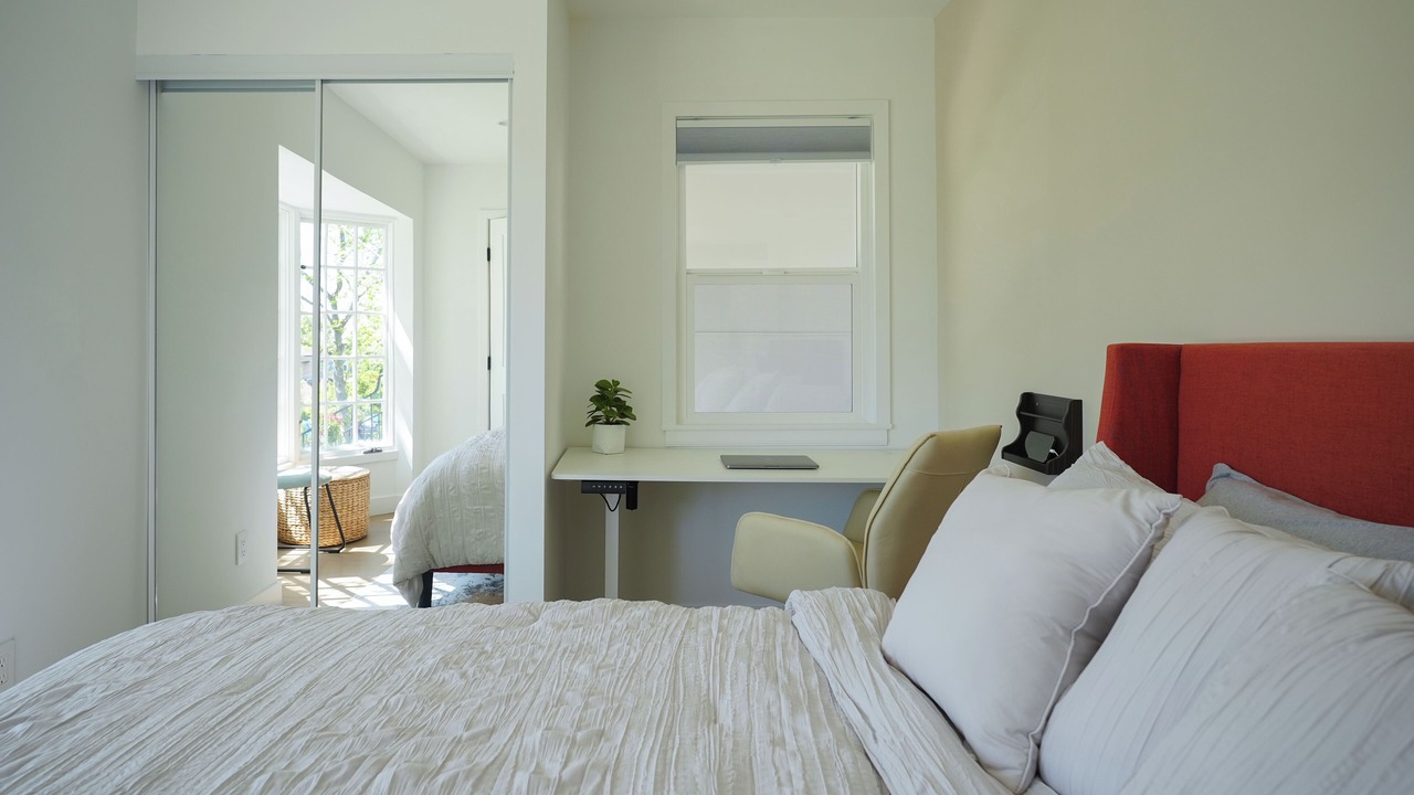 Photo of Bedroom in Crescenta Highlands