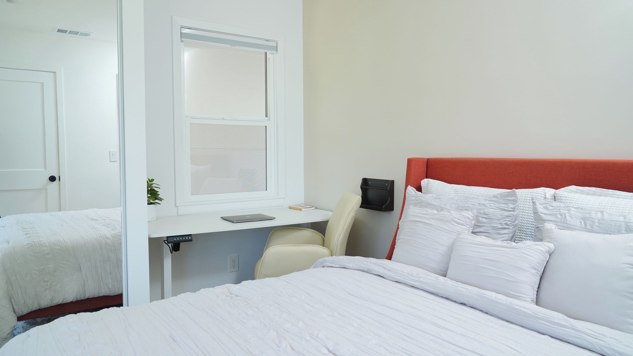 Photo of Bedroom in Crescenta Highlands
