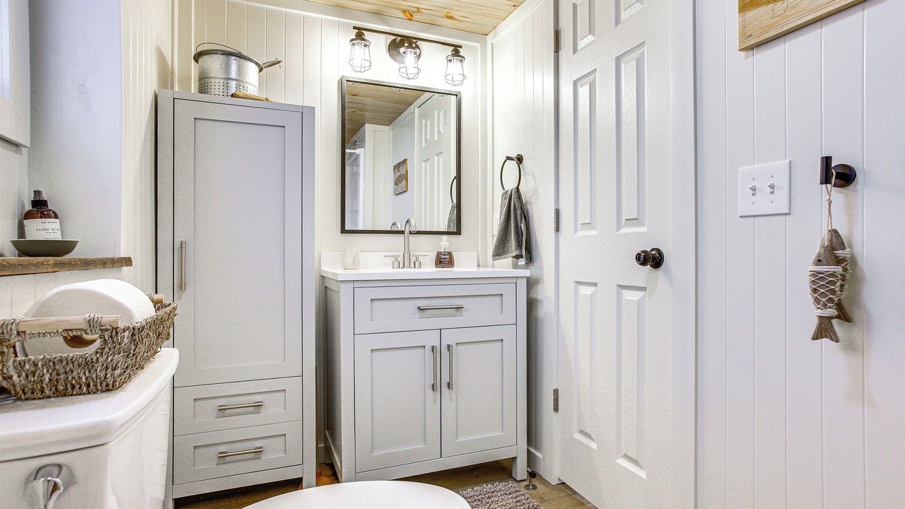 Photo of Bathroom in Wellston