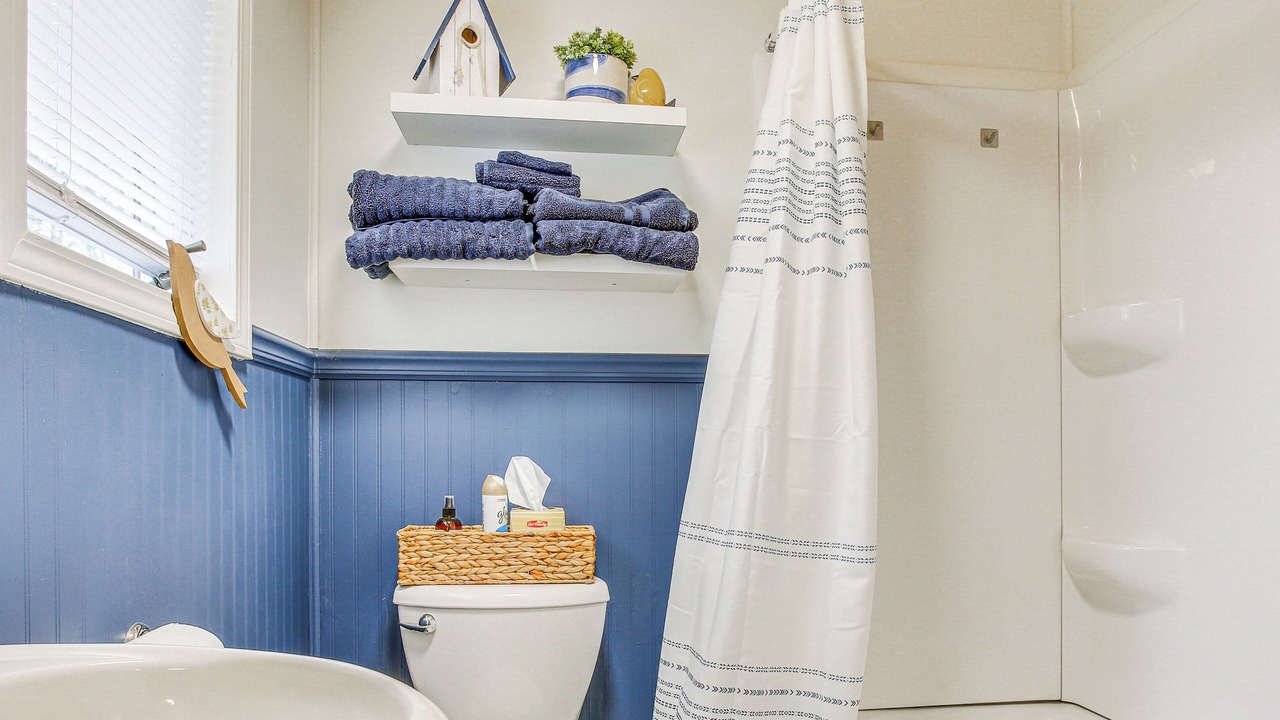 Photo of Bathroom in Wellston