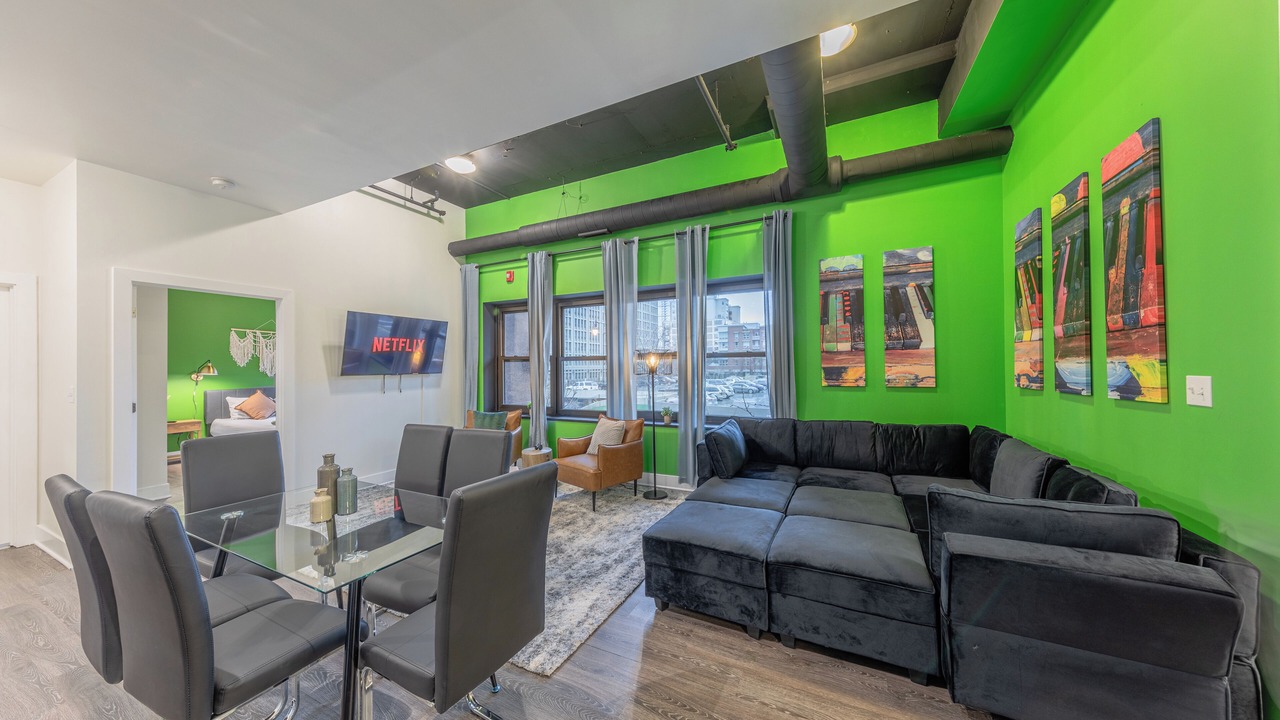 Photo of Livingroom in Near South Side