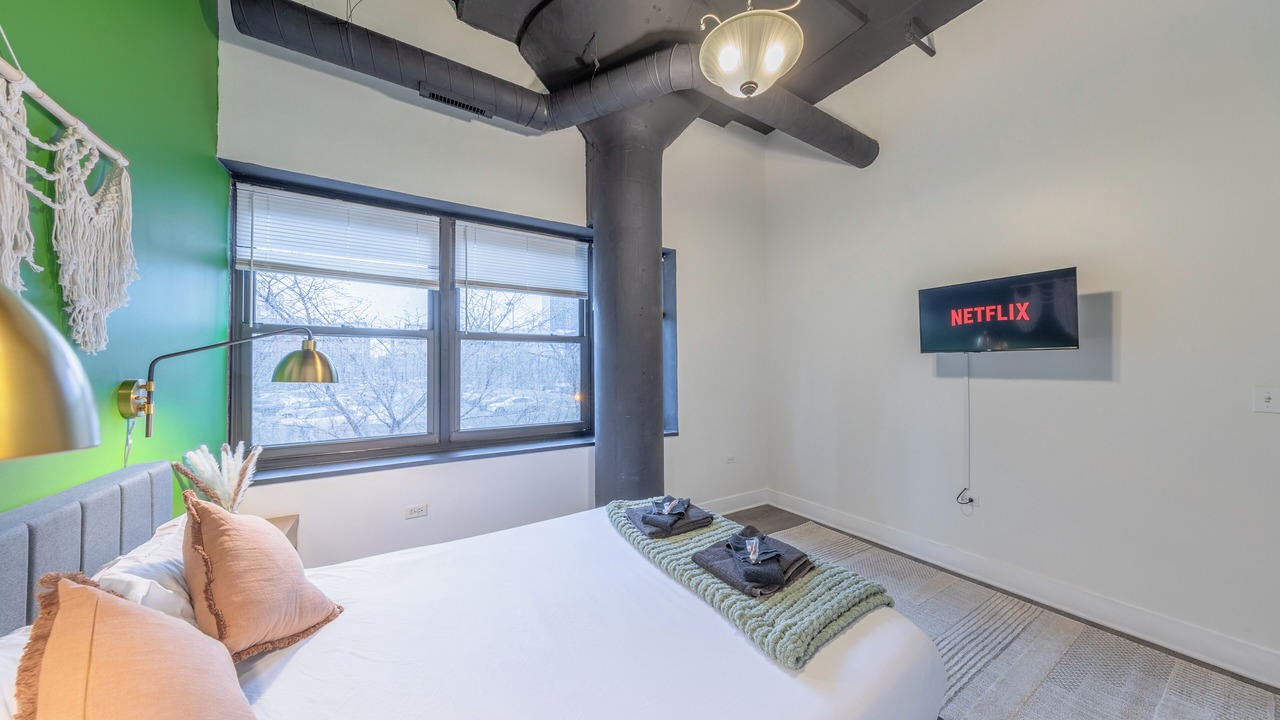 Photo of Bedroom in Near South Side
