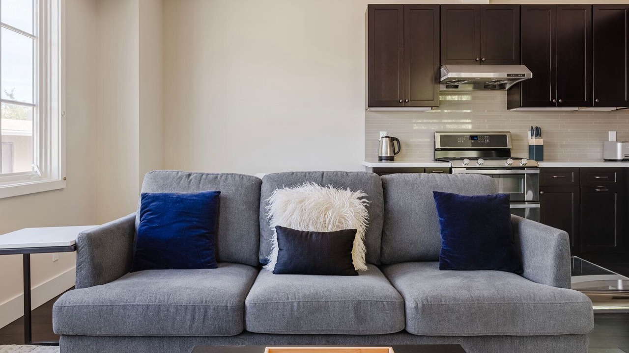Photo of Livingroom in Downtown Burlingame