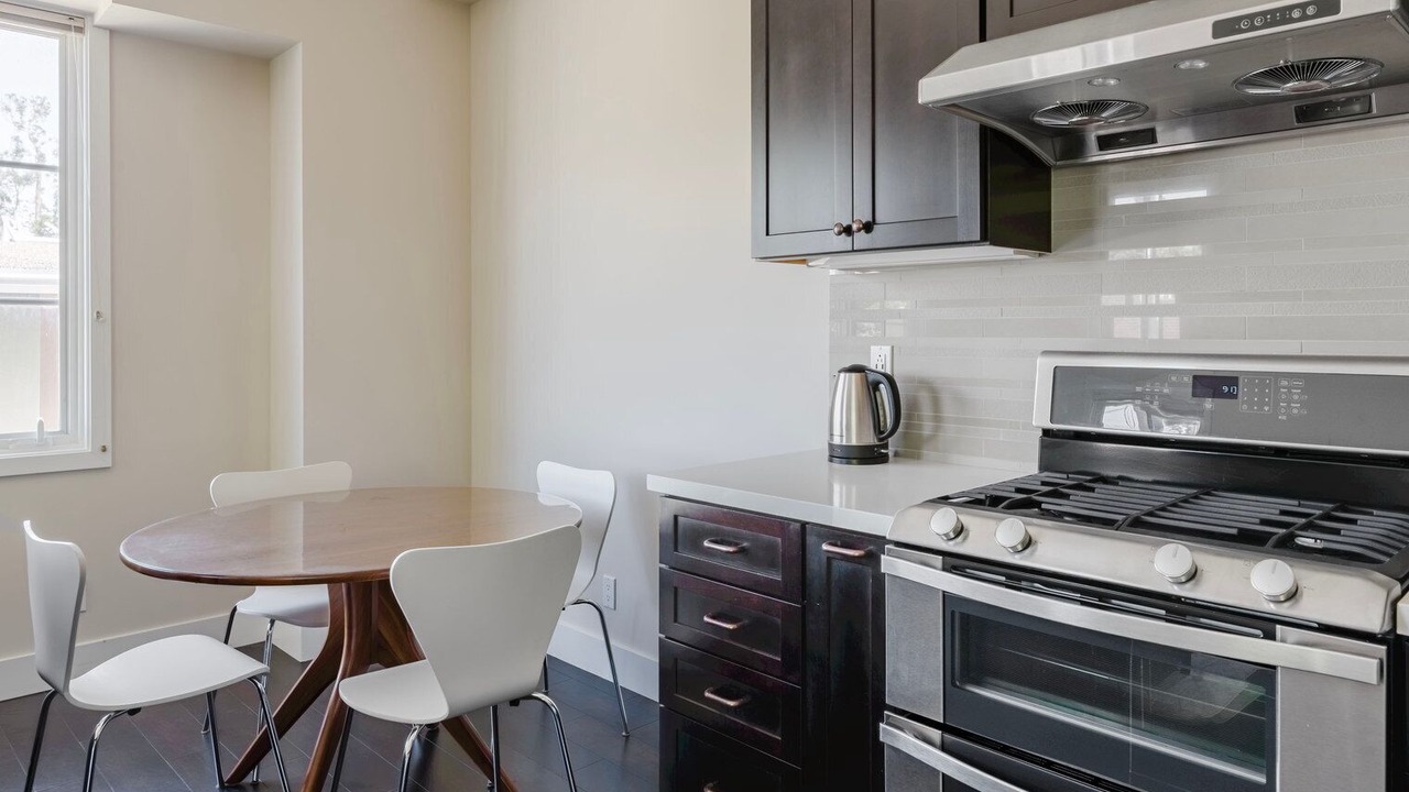Photo of Kitchen in Downtown Burlingame