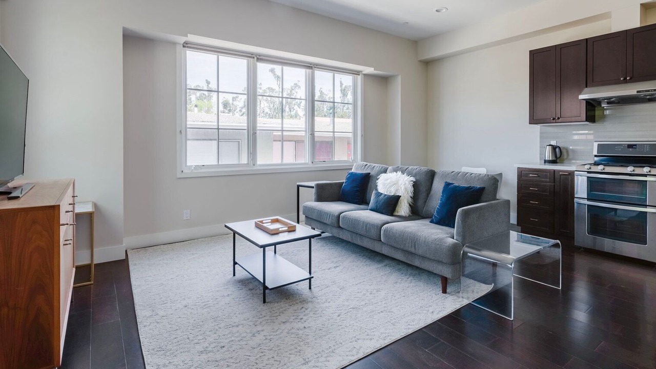 Photo of Livingroom in Downtown Burlingame
