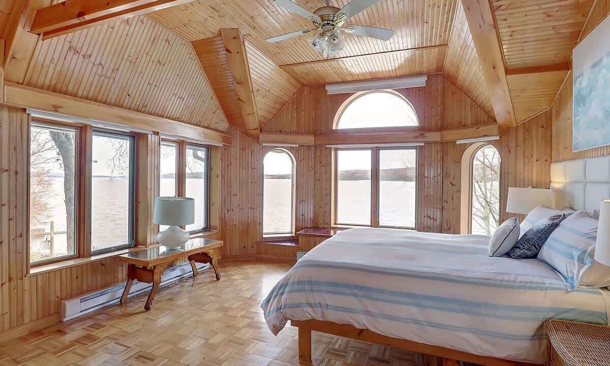 Photo of Bedroom in Potton