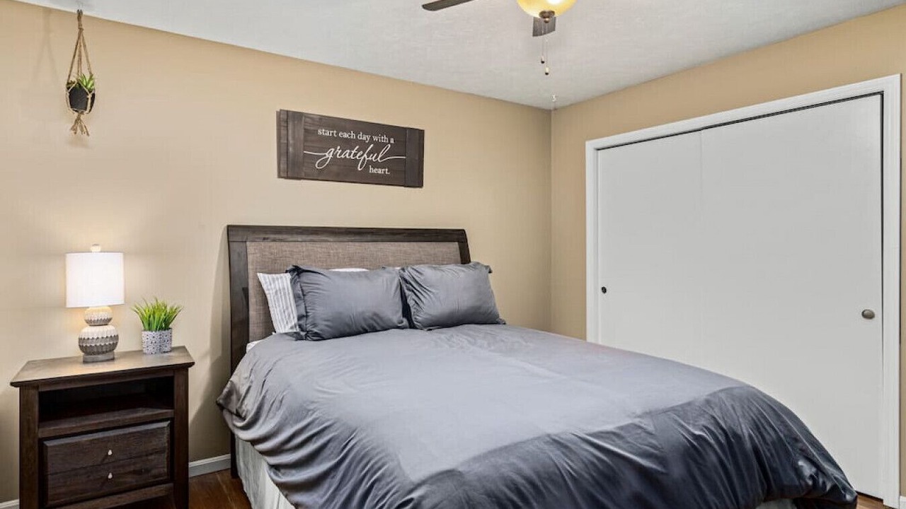 Photo of Bedroom in Sunnyland