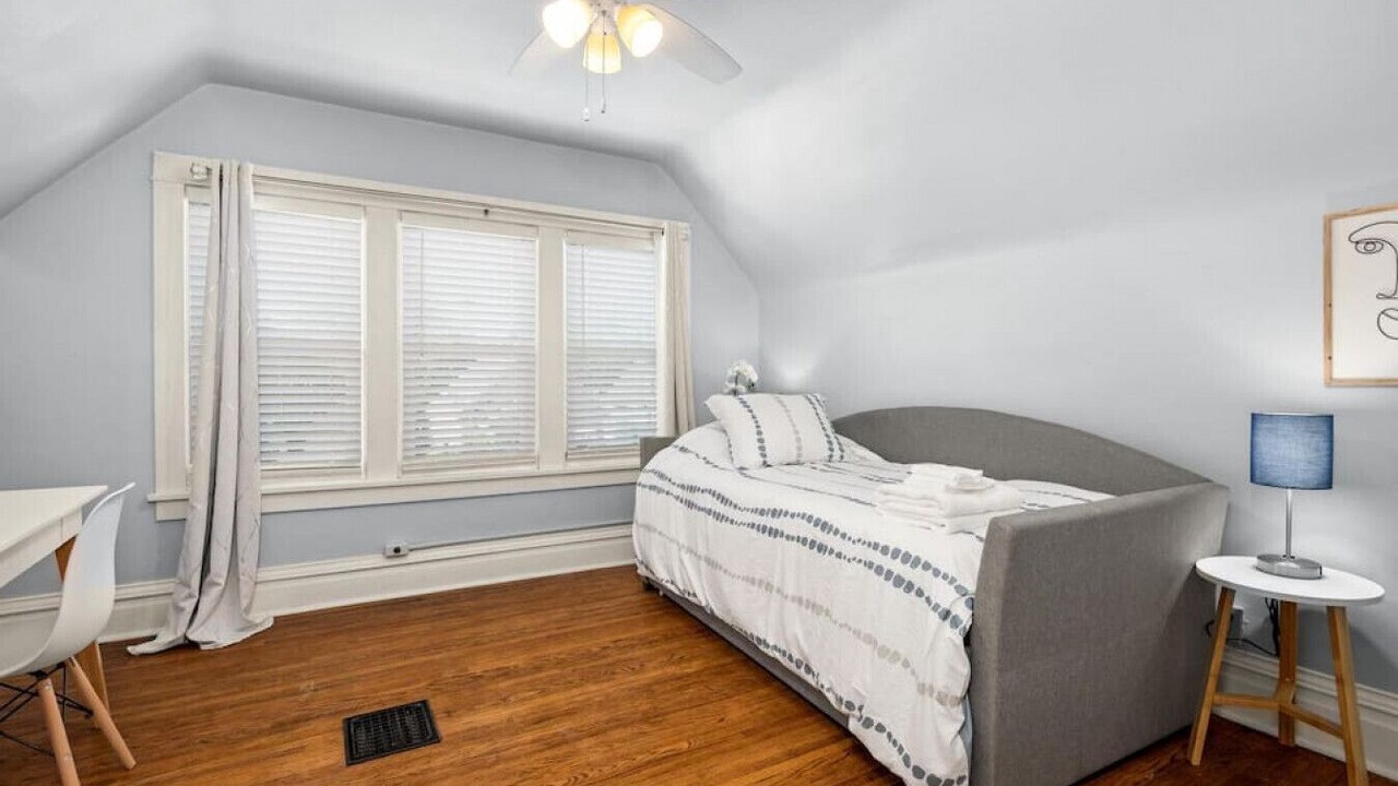 Photo of Bedroom in Peoria Heights